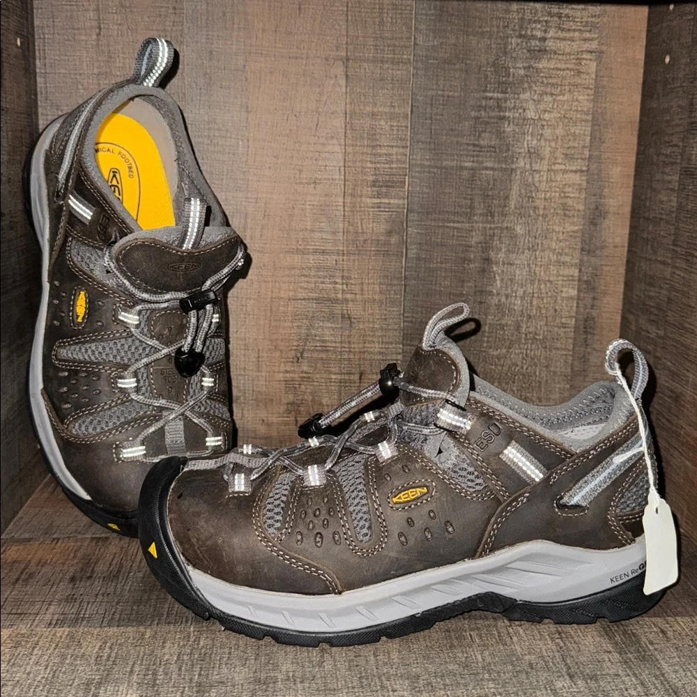 KEEN UTILITY Steel -Toe Shoes-size 7.5 NWT